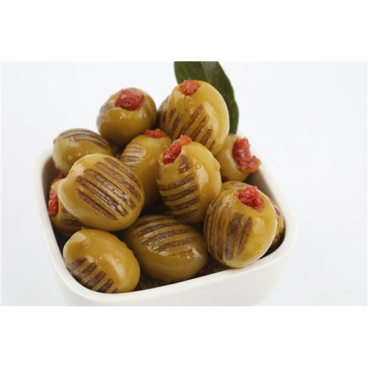 Grill Domates Dolgulu Yeşil Zeytin Grill Domates Dolgulu Yeşil Zeytin